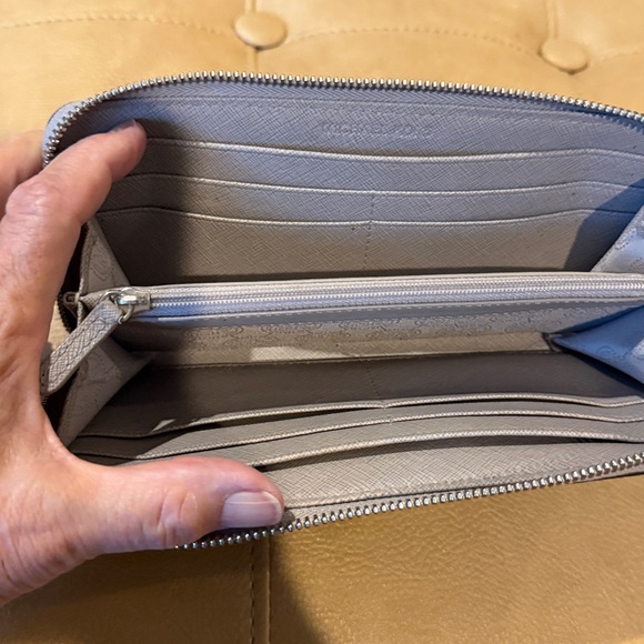 Michael Kors Light Gray Studded Key & Card Holder wallet 8 by 4 - Picture 6 of 8